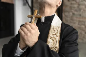 Gdzie kupić odzież dla księdza